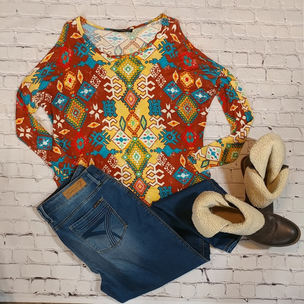 Western Aztec Dolman Long Sleeve Top - Picture 2 of 4